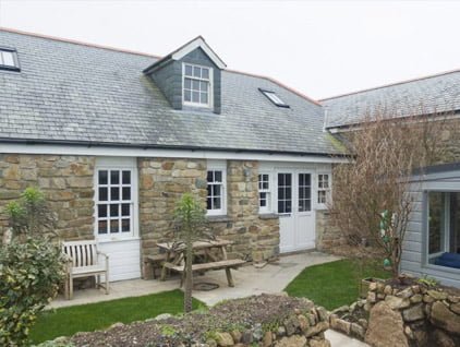 Wolf Rock – Self Catering Holiday Cottage
